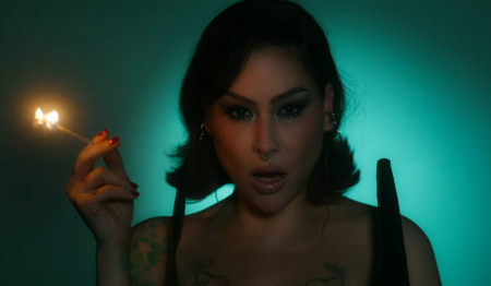 "Sobremesa": veja clipe e letra da música nova da Pitty! "Sobremesa": veja clipe e letra da música nova da Pitty!