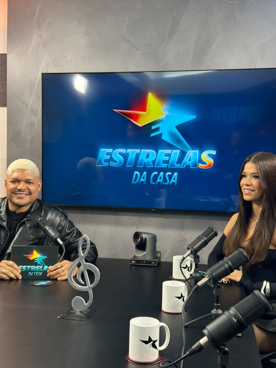 Flávio Saturnino e Tília participam do “Estrelas da Casa” em papo sobre fãs, fandoms e carreira