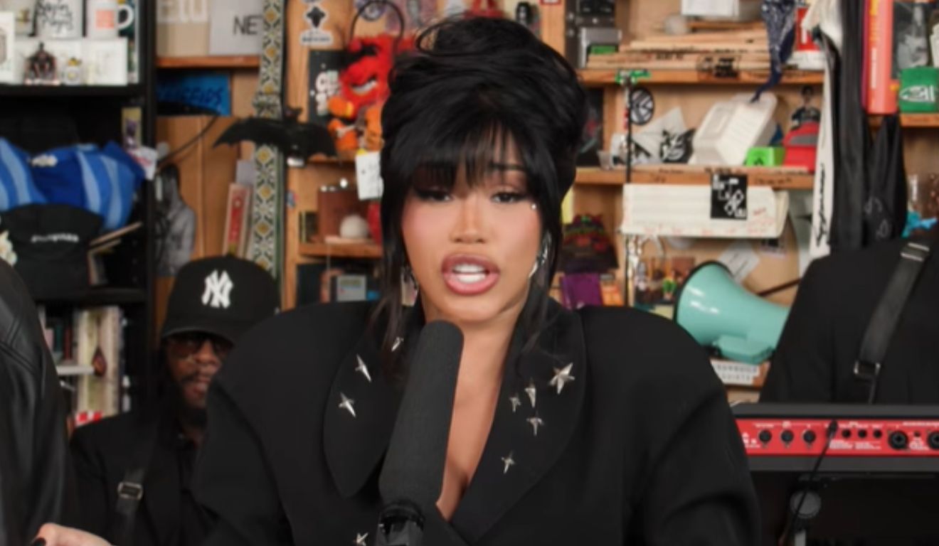 Cardi B troca Latto por Kelly Rowland na letra de "ErrTime" no Tiny Desk