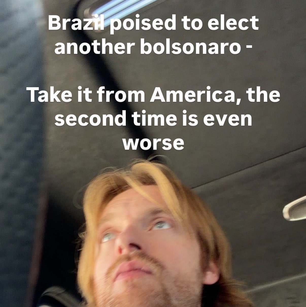Finneas, irmão de Billie Eilish, faz alerta sobre eleições no Brasil e bolsonarismo: "da 2ª vez é pior"