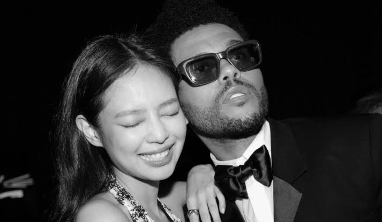 The Weeknd e Jennie fazem primeira performance juntos de “One Of The ...