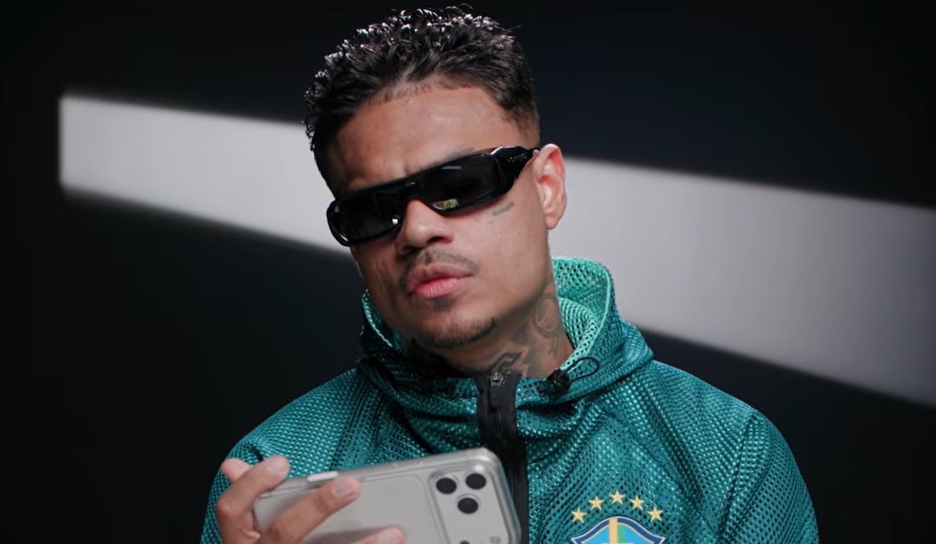 Instagram derruba vídeo de MC Cabelinho contra Flavio Bolsonaro em menos de 1 hora